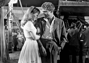Phim Phía Đông Vườn Địa Đàng - East of Eden (1955) Phim Phía Đông Vườn Địa Đàng - East of Eden (1955)